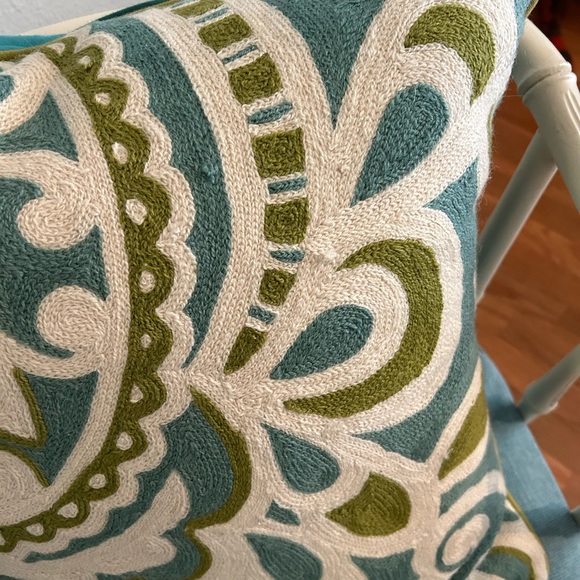 Anthropologie Crewel Pillow Covers - Picture 13 of 13